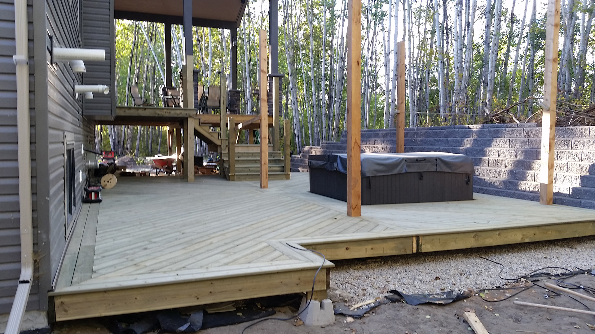 Custom Deck Grand Prairie Osprey Construction Ltd.